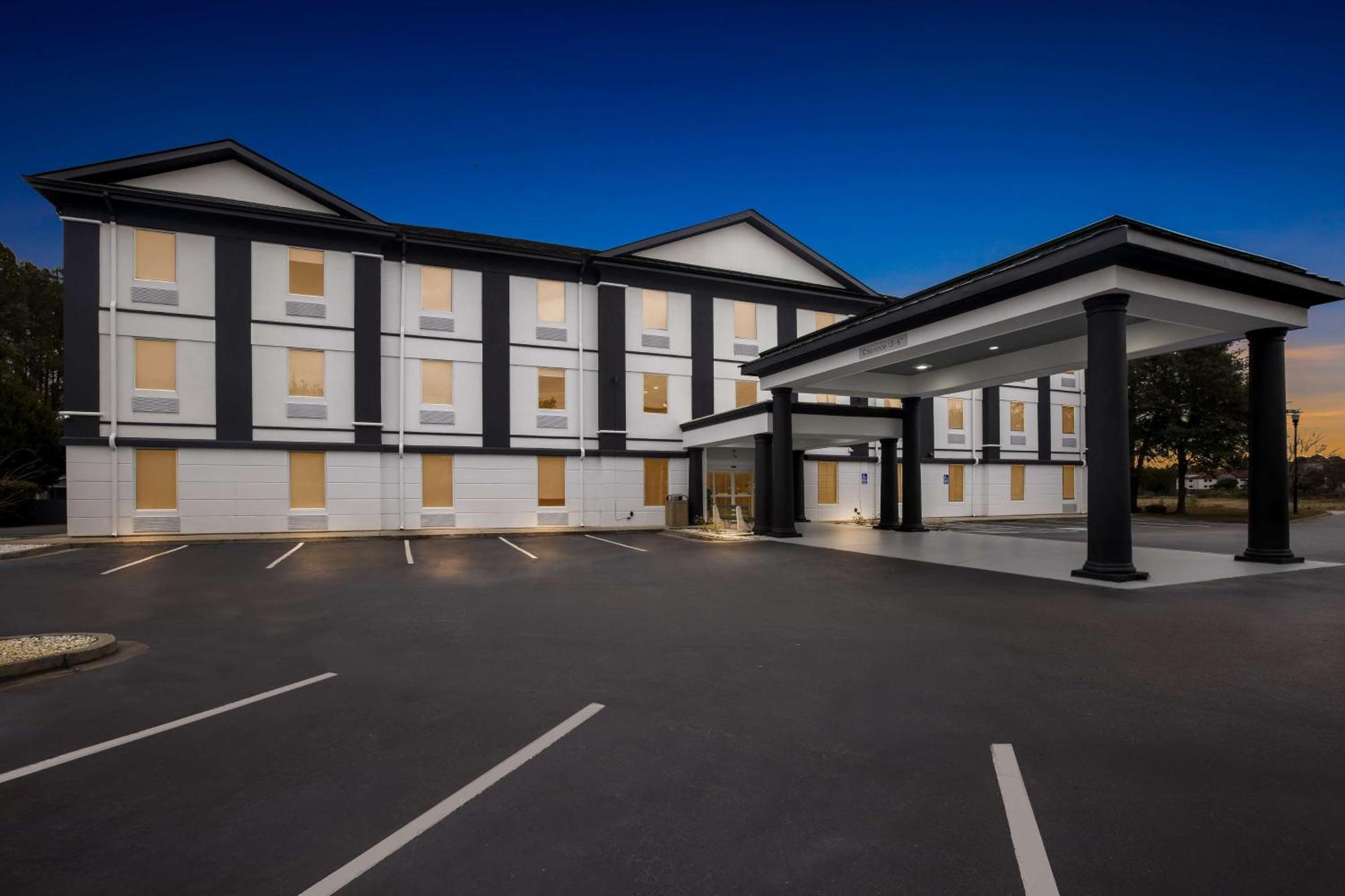 Sonesta Essential Savannah Exterior photo