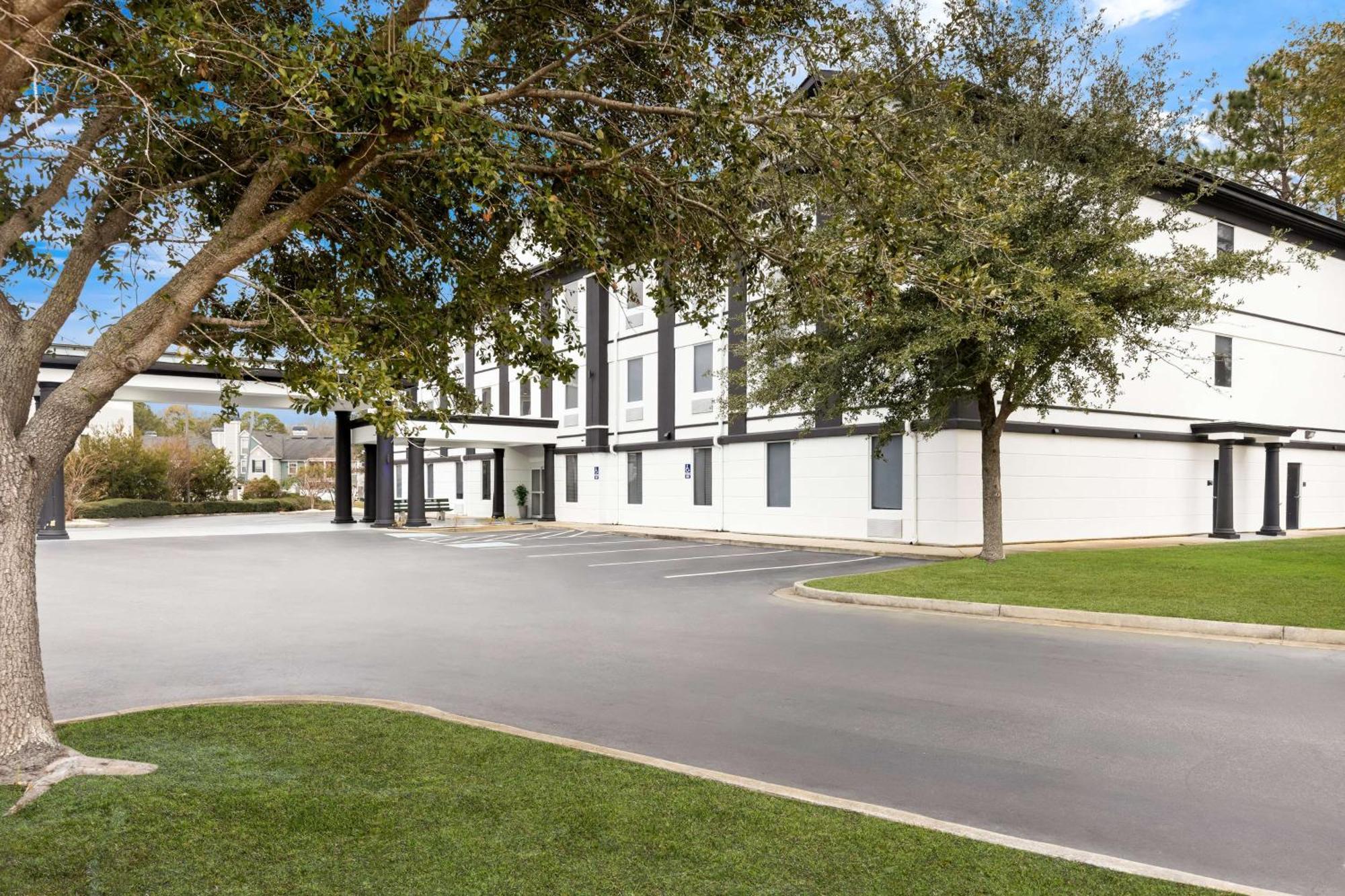 Sonesta Essential Savannah Exterior photo