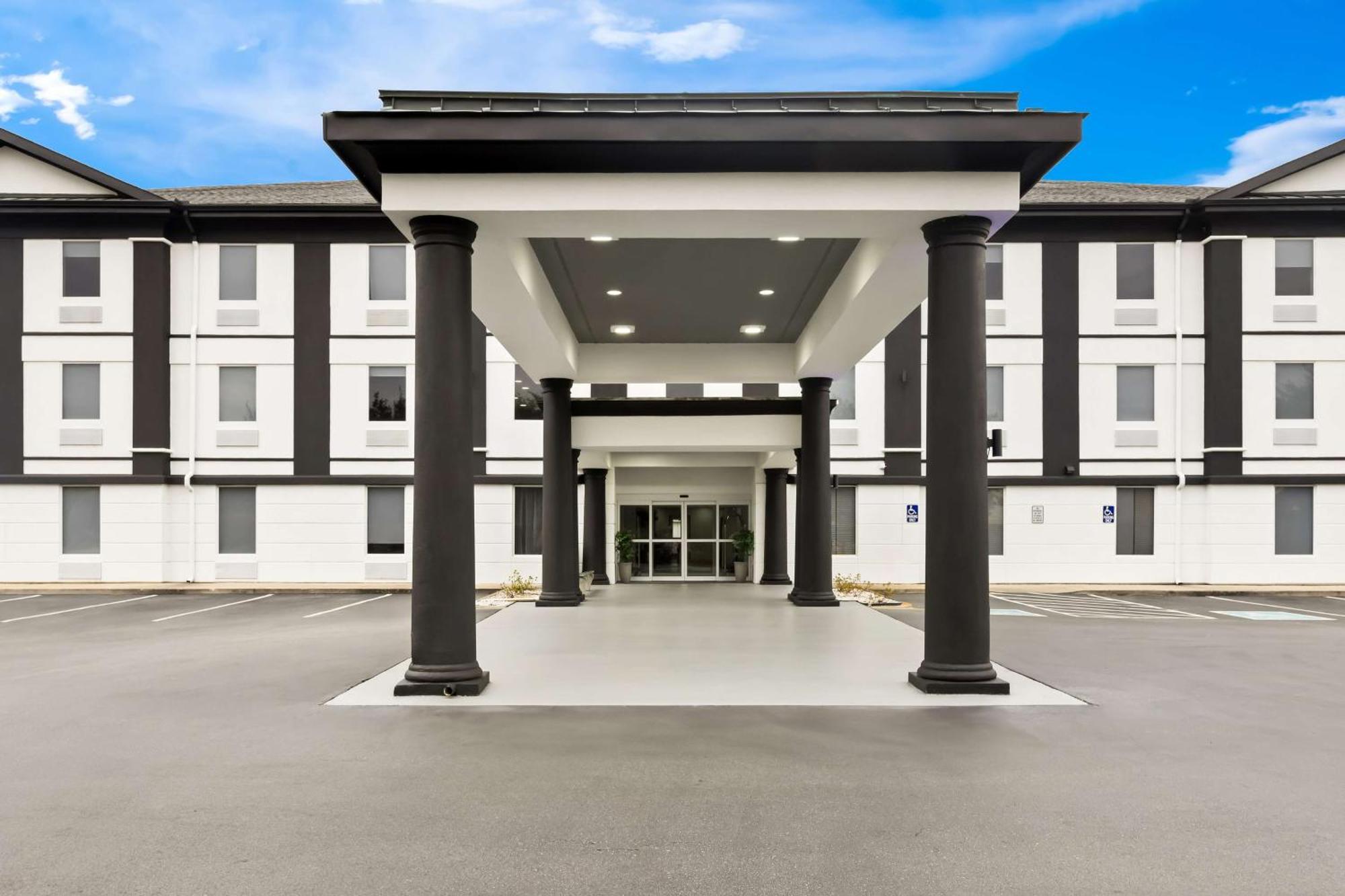 Sonesta Essential Savannah Exterior photo